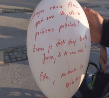 Beli balon v spomin na umrle otroke